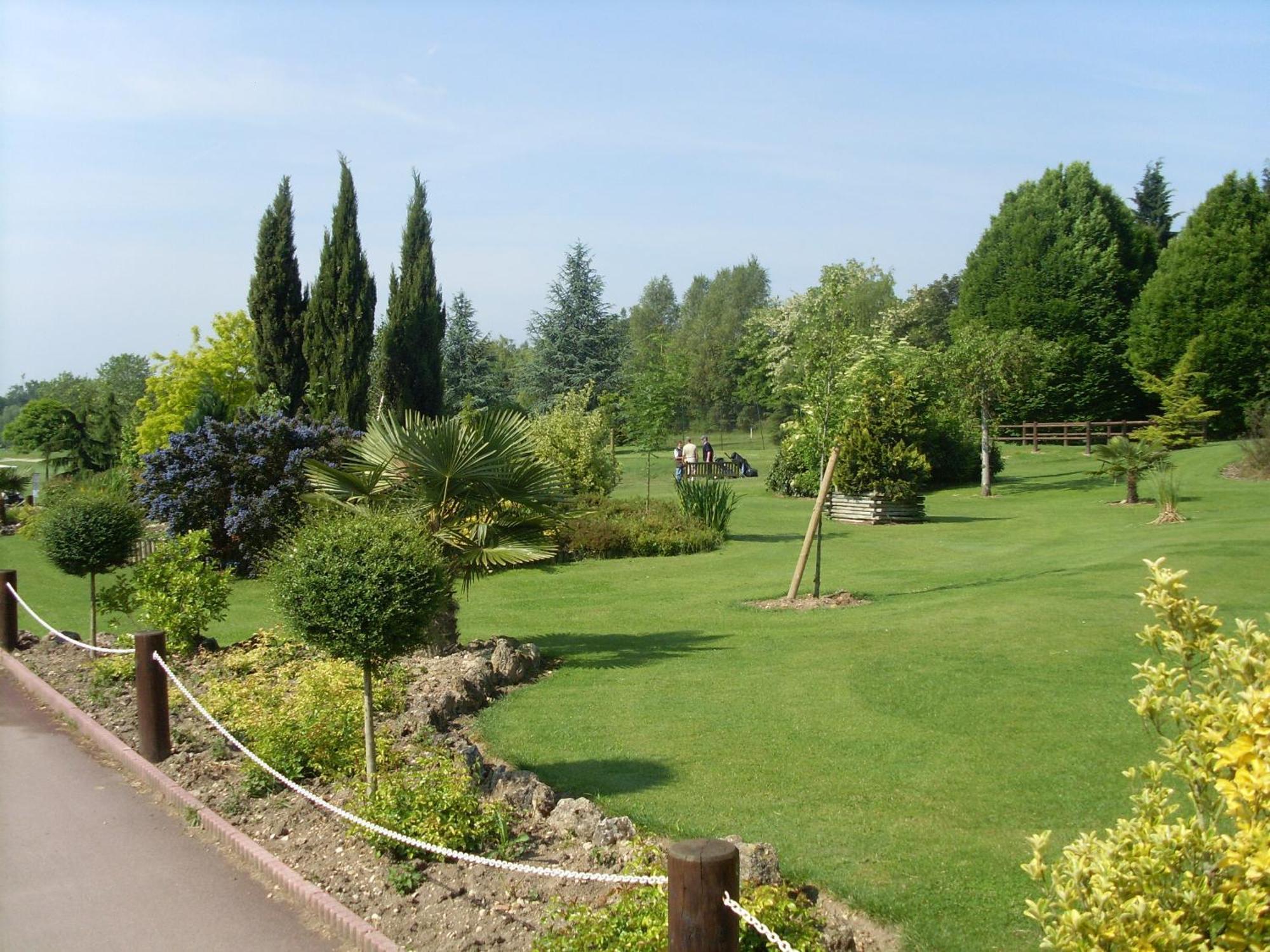 Hotel Abbaye Du Golf De Lesigny Luaran gambar